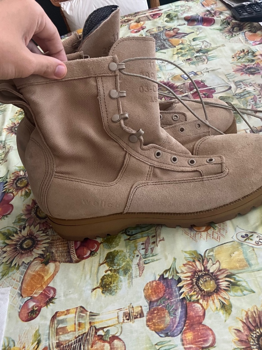 Vibram US Army Combat Boot Hot Weather Tan Cage 3A059 11R Flame Resistant NEW!